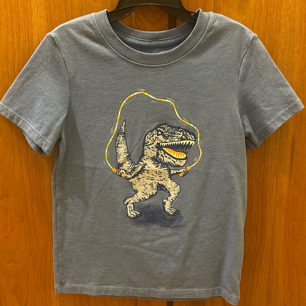 Cat and Jack 5T boys short sleeve tee